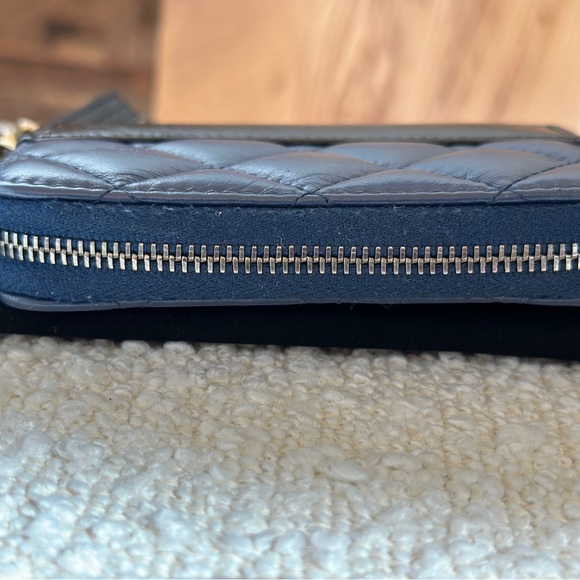 🌴SOLD🌴 Authentic Chanel Gabrielle Zippy Card Holder Blue Black CC - Picture 7 of 11